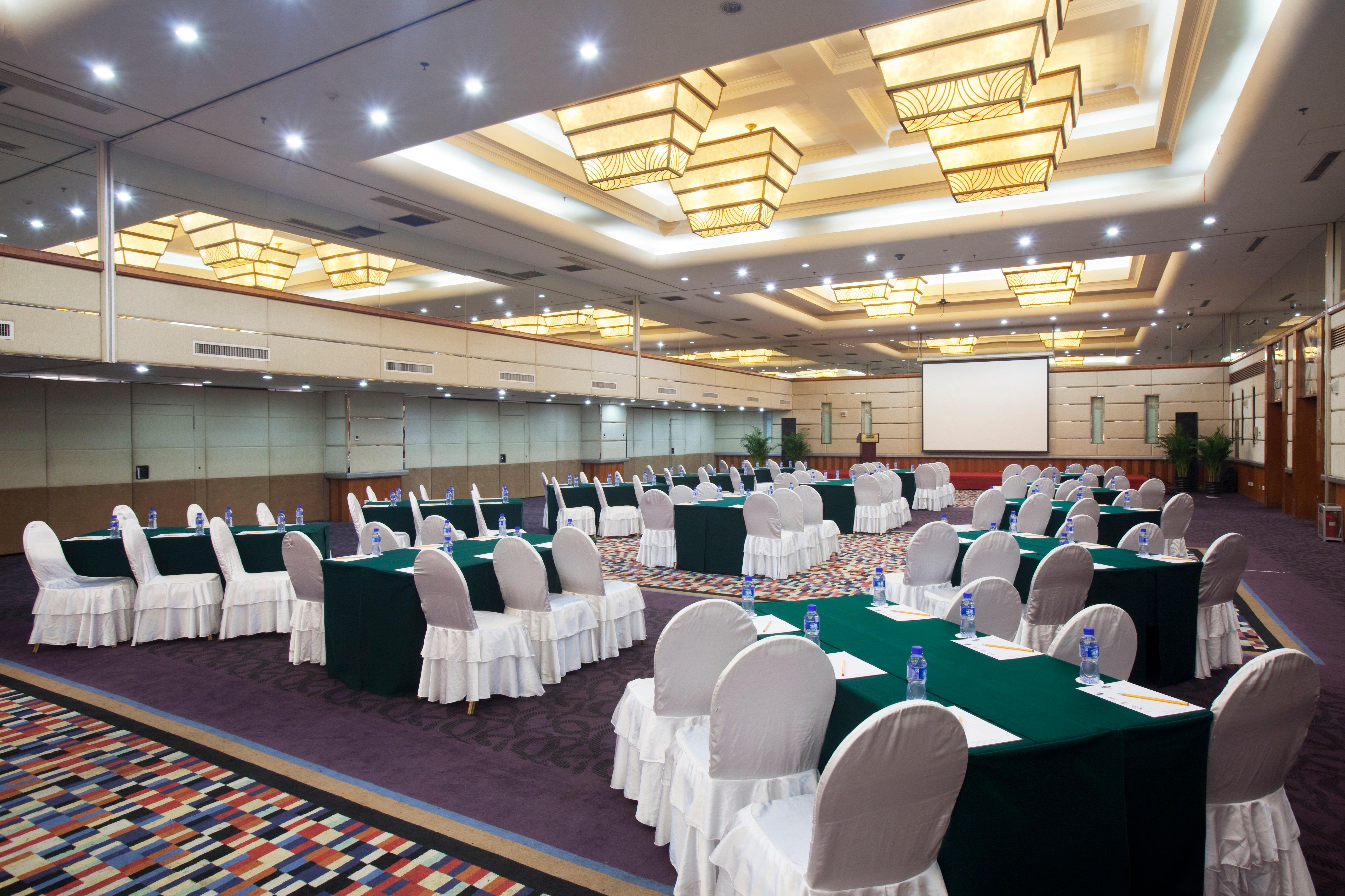 Holiday Inn Hohhot, An Ihg Hotel מראה חיצוני תמונה